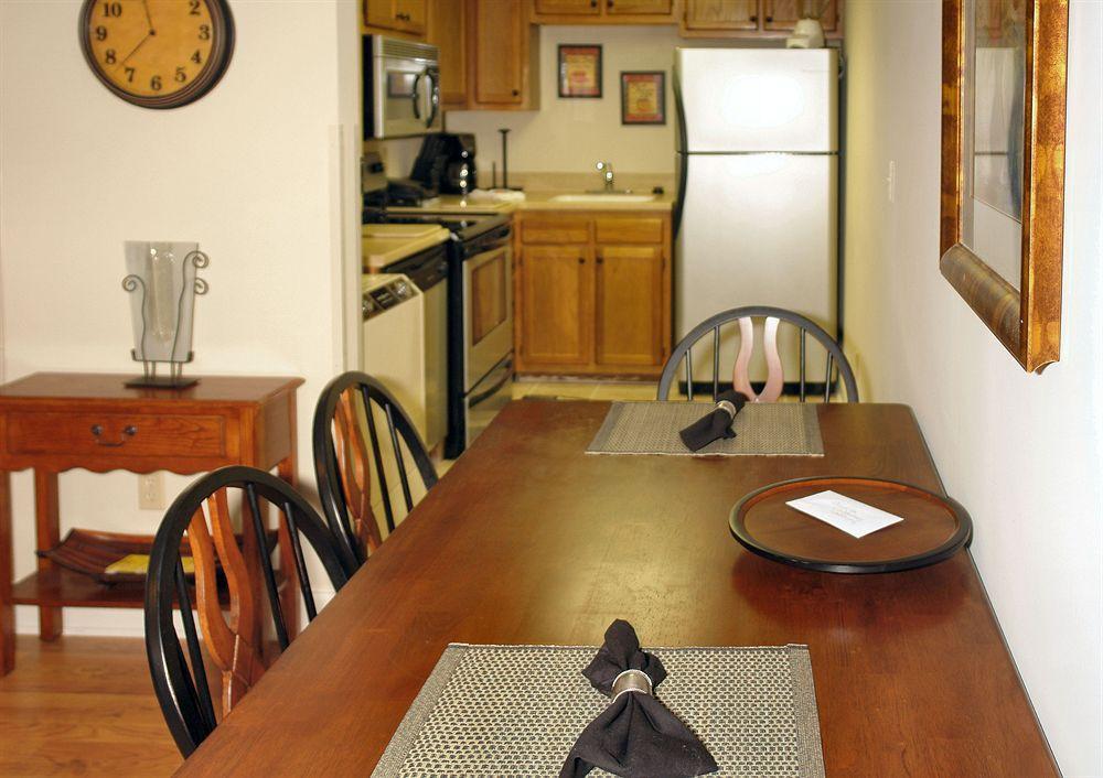 River Place Condos 209 1BR Pigeon Forge Habitación foto